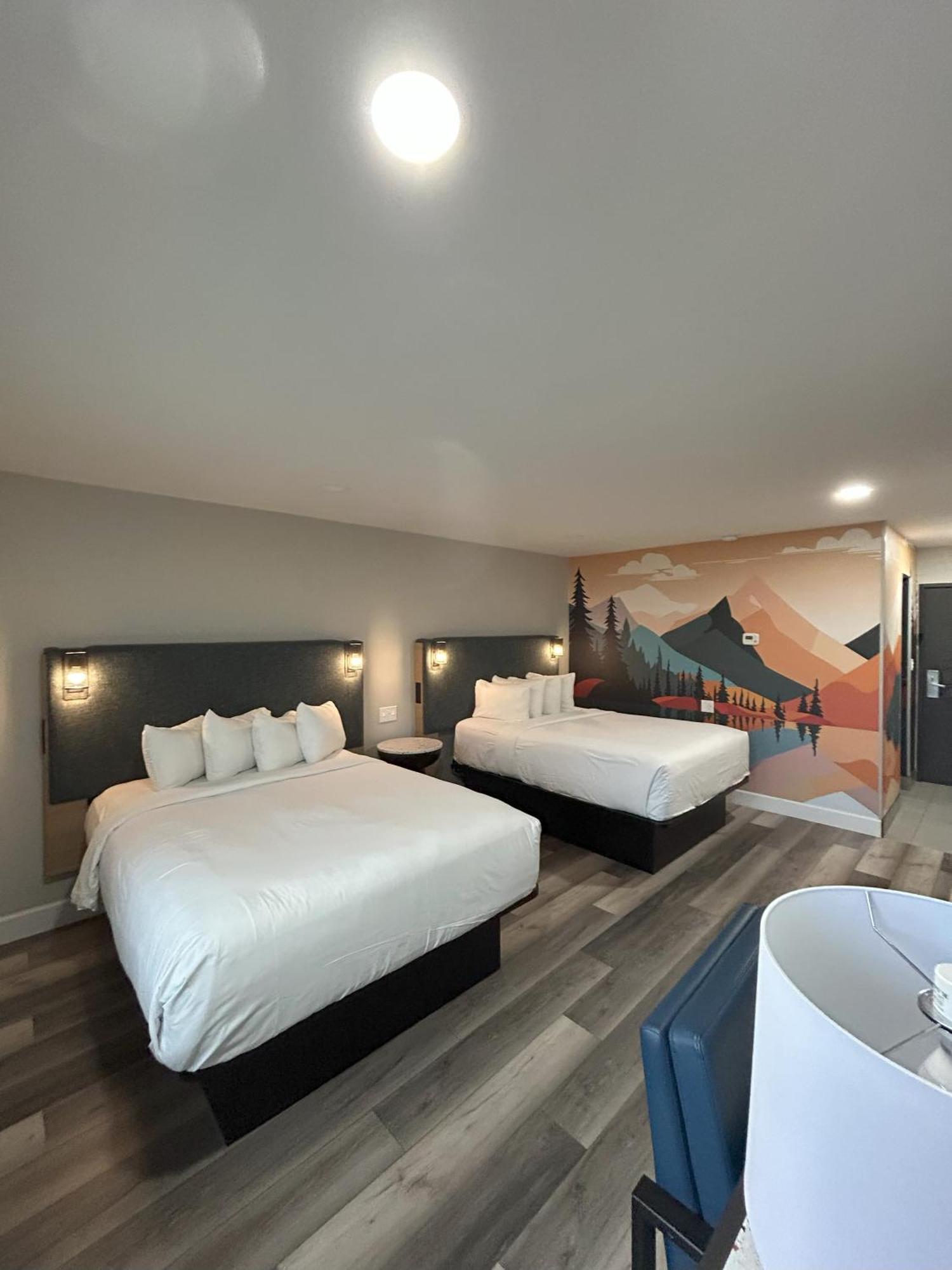 Elev8 I-40 Exit 198 Butler Ave Hotel Flagstaff