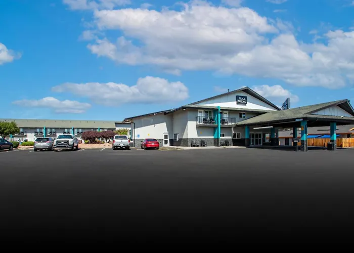 Hotel Elev8 Flagstaff I-40 Exit 198 Butler Ave